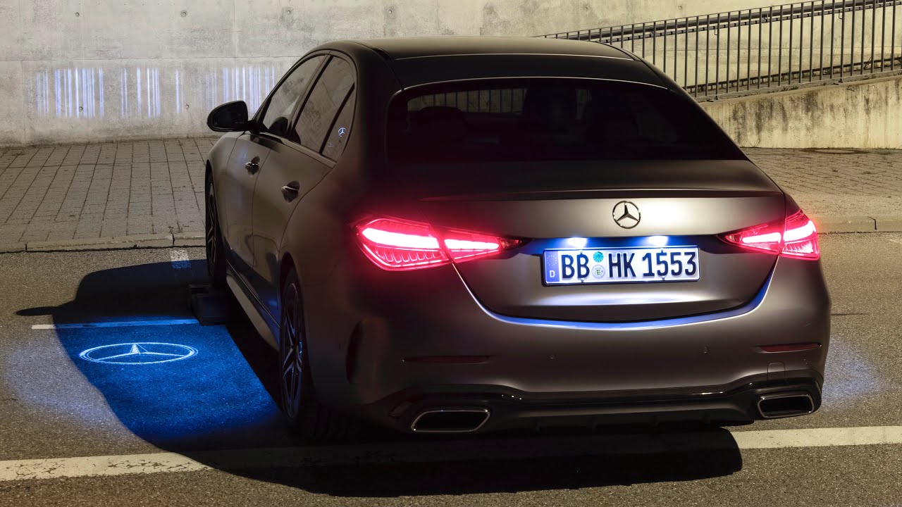 Mercedes C-CLASS 2022 night DRIVE - Демонстрация сумасшедших цифровых огней на дороге