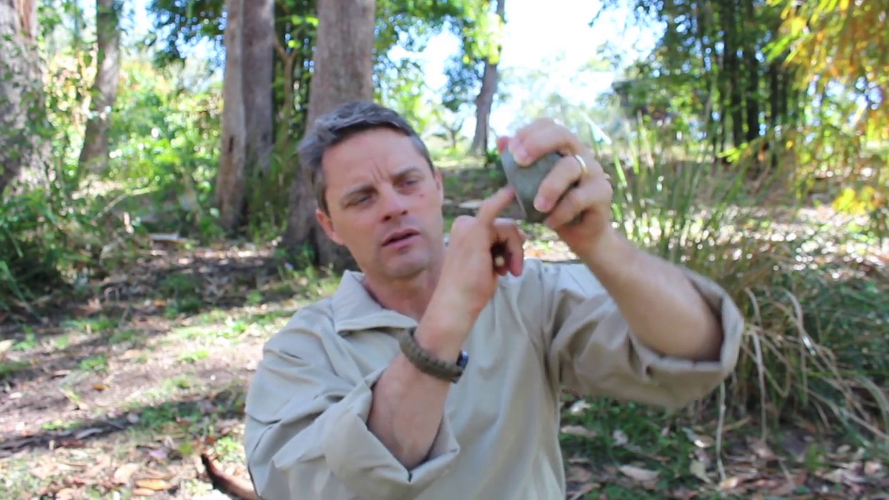 Stone pecking technique to make a bevel block