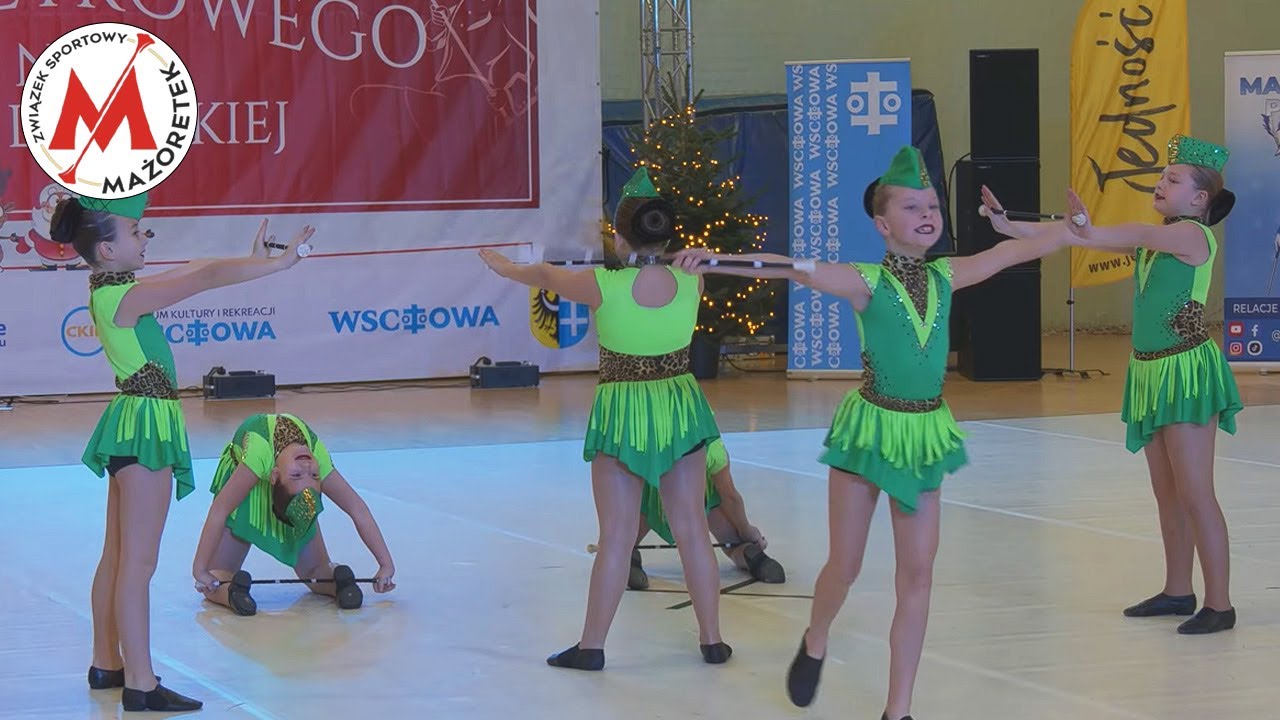 Miniformacja Baton Kadetki i Juniorki - Finezja Wschowa - Mikołajkowy Festiwal Mażoretek 2025
