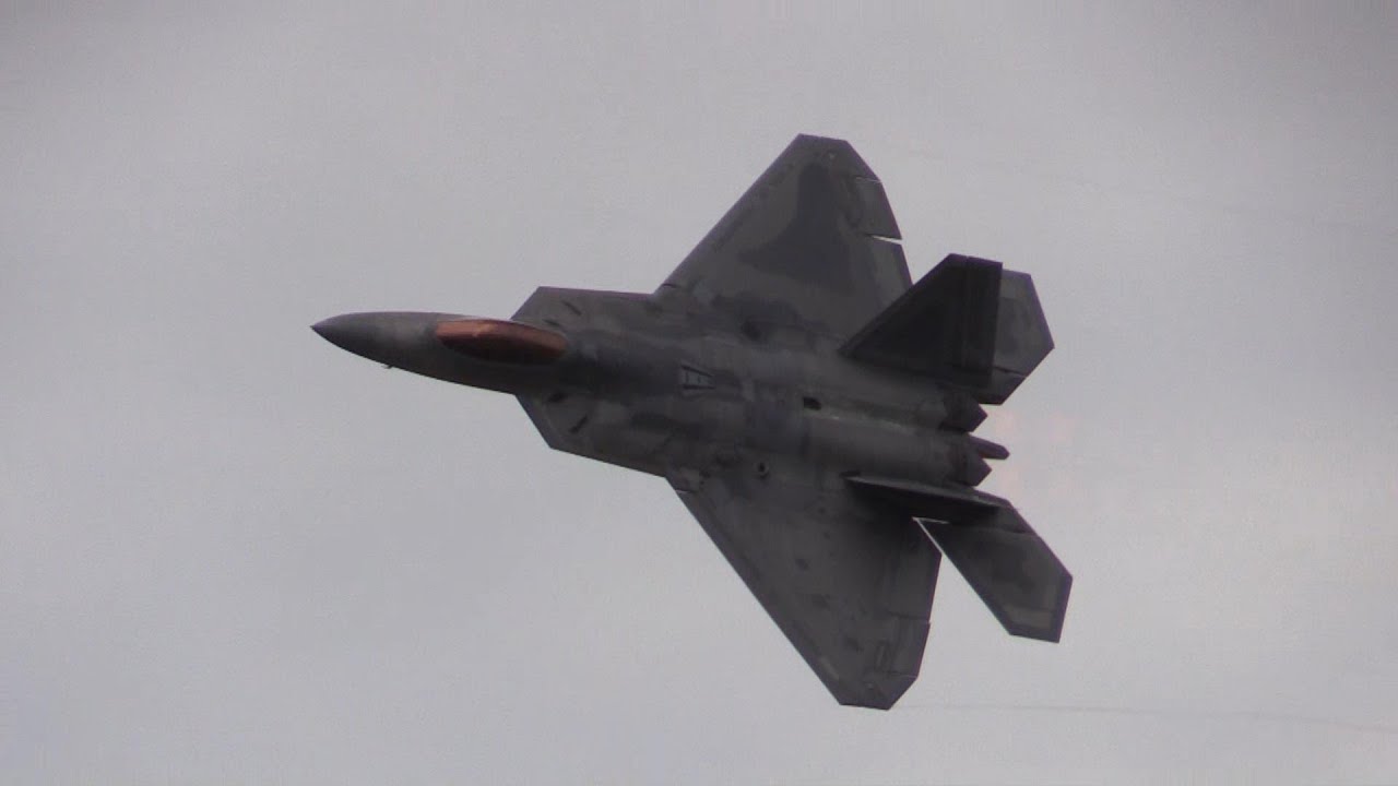 F-22 Raptor Demonstration - 2023 NAS Oceana Air Show
