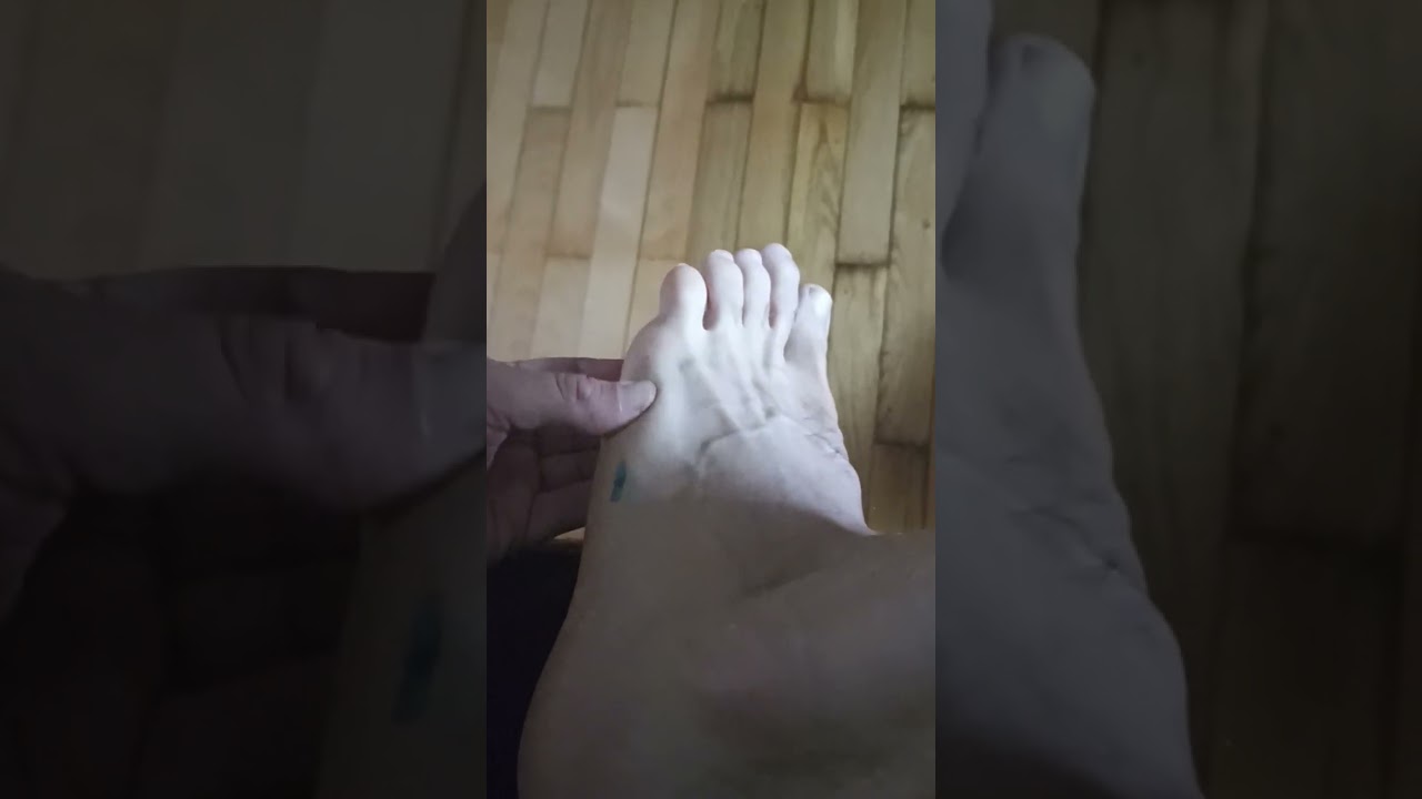 masaj de reflexoterapie pe zonele umăr, braț, genunchi, cot