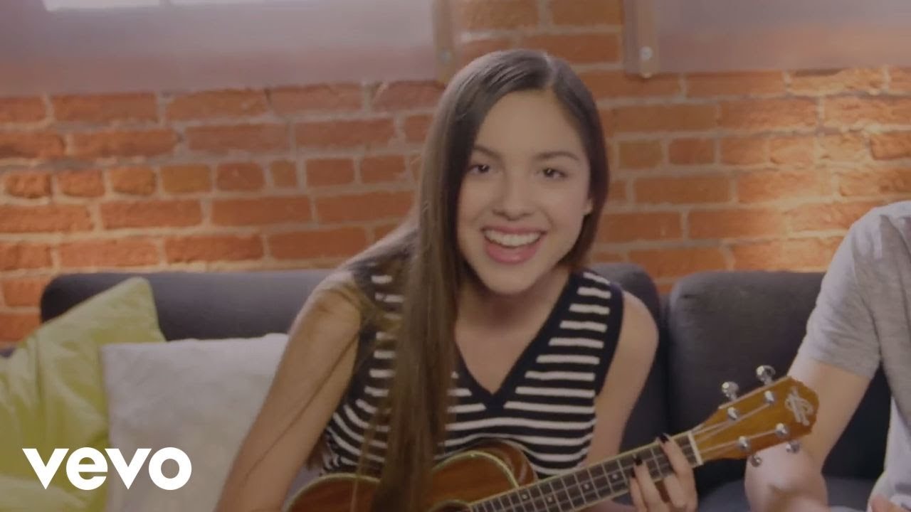 Olivia Rodrigo, Joshua Bassett - I Think I Kinda, You Know (HSMTMTS | Ukulele Tutorial | Disney+)
