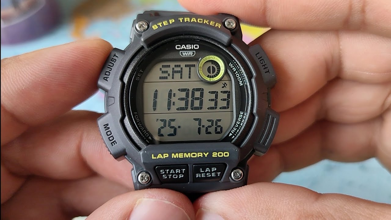 Casio WS-2100H, спортивные часы с шагомером.