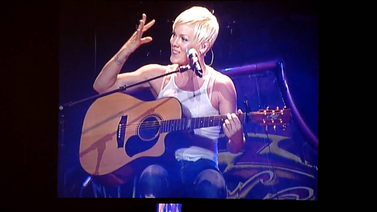 P!nk in Sydney, June 26, 2009 - I Don't Believe You