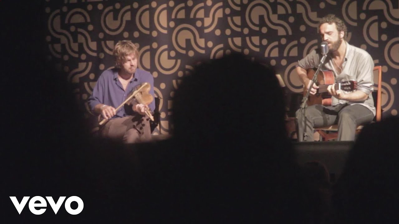 Marcelo Camelo - Menina Bordada (Live at Teatro São Pedro - Porto Alegre - 2012)