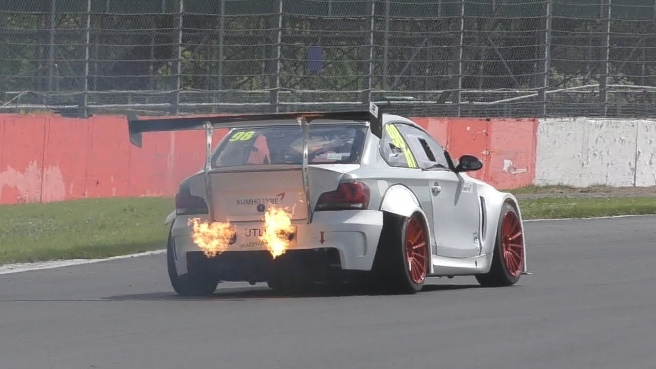 Widebody BMW 1 Series with S65B40 Engine! HUGE Flames