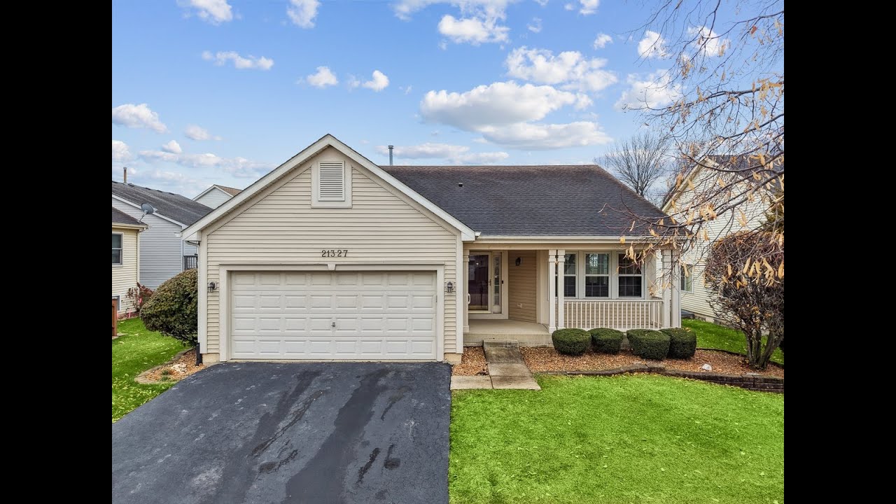 21327 W Redwood Dr Plainfield Carillon Ranch Home for Sale