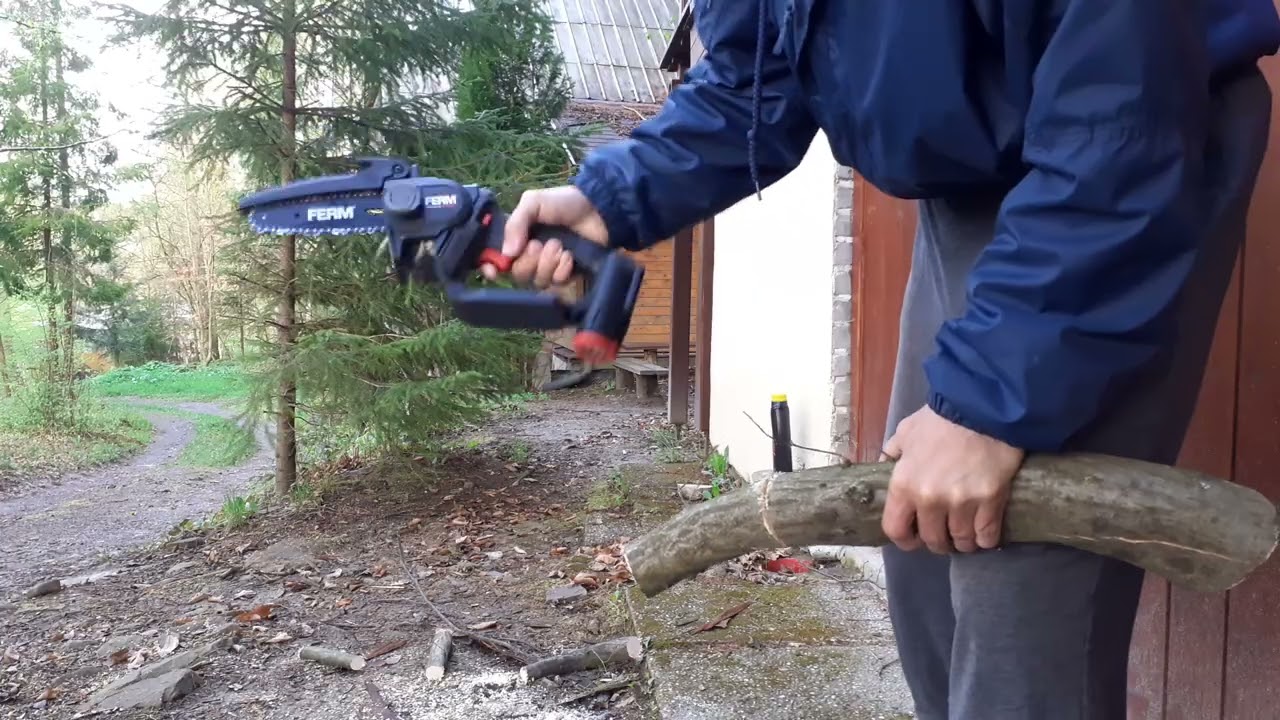 Action chainsaw test Ferm