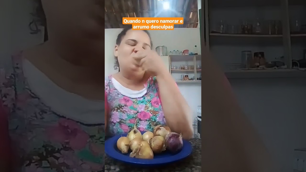 dar um mal alito kkk😂😂😂
