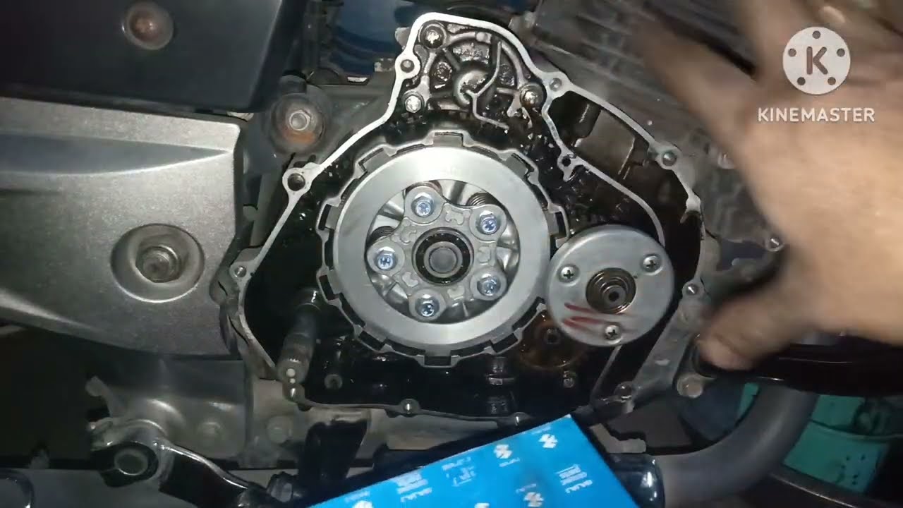 Bajaj Pulsar 150cc: Clutch Assembly Replacement