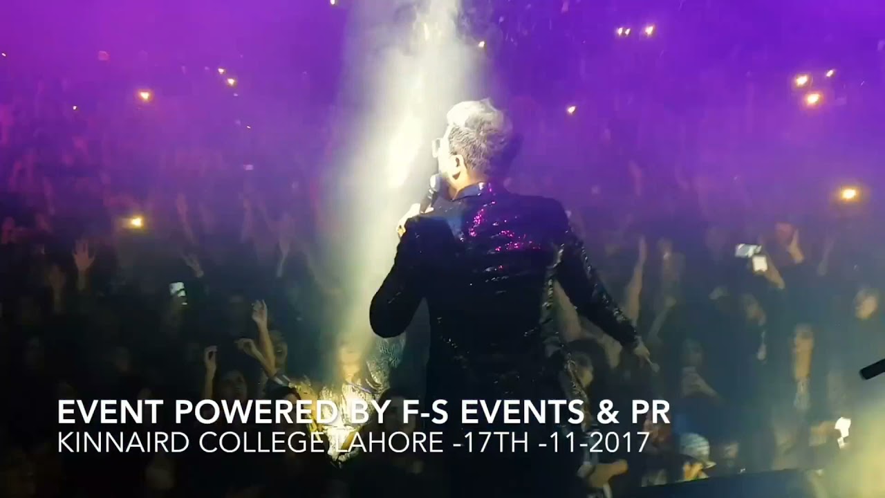 Kinnaird College Concert | Falak Shabir rocking the crowd