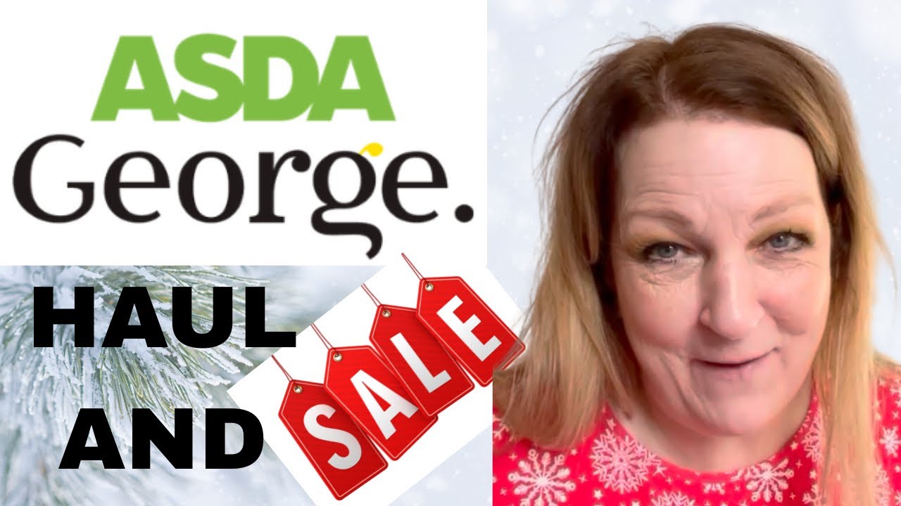 Распродажа George в Asda, показ товаров для дома и рождественской елки.