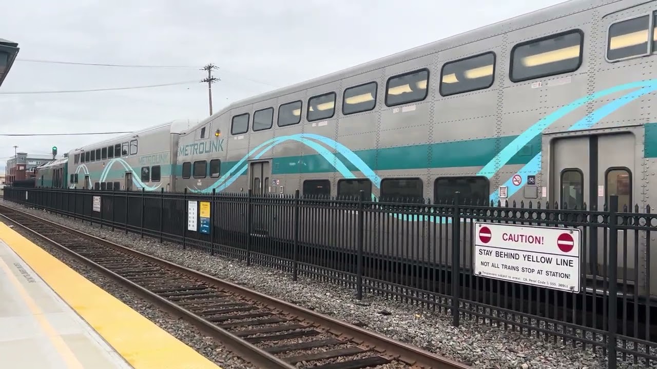 The arrival & departure of metrolink 1858 at Orange train station on 1/4/26