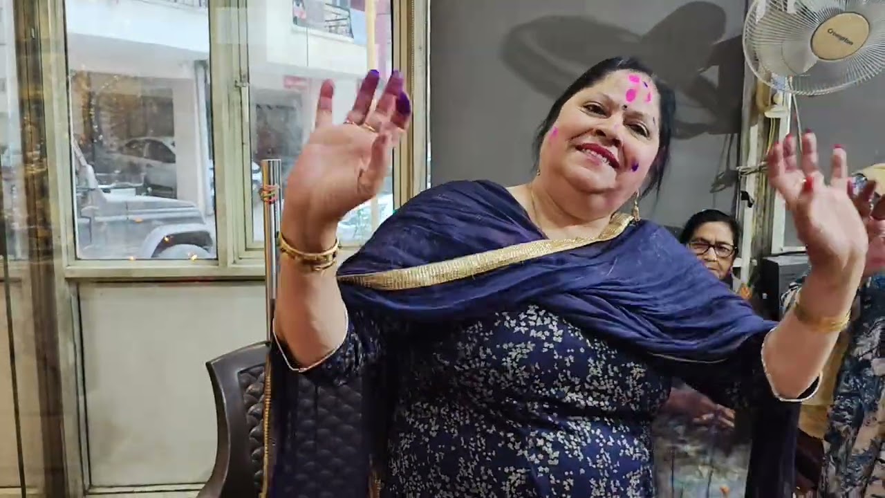 मेरा खो गया बाजूबंद रसिया होली में।” #Holihai