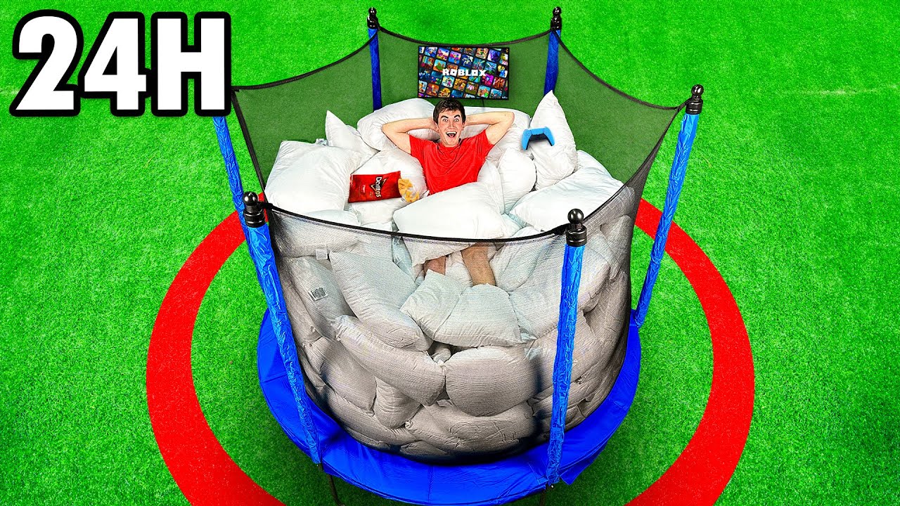 24 HEURES Dans Un TRAMPOLINE REMPLI D'OREILLERS
