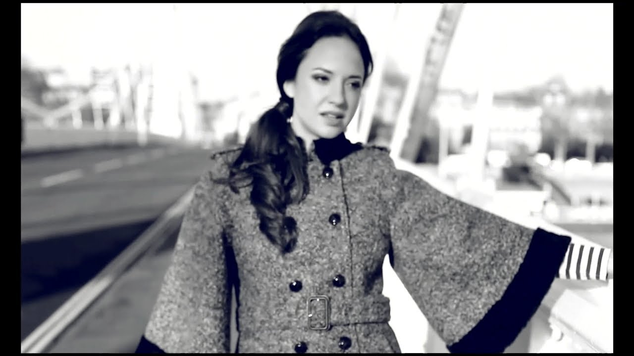Ayşe &Ouml;zyılmazel - İkimiz (Official Video)