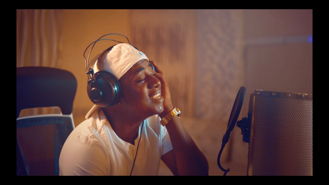 Macvoice - Niambie Acoustic (Official Music Visuals)