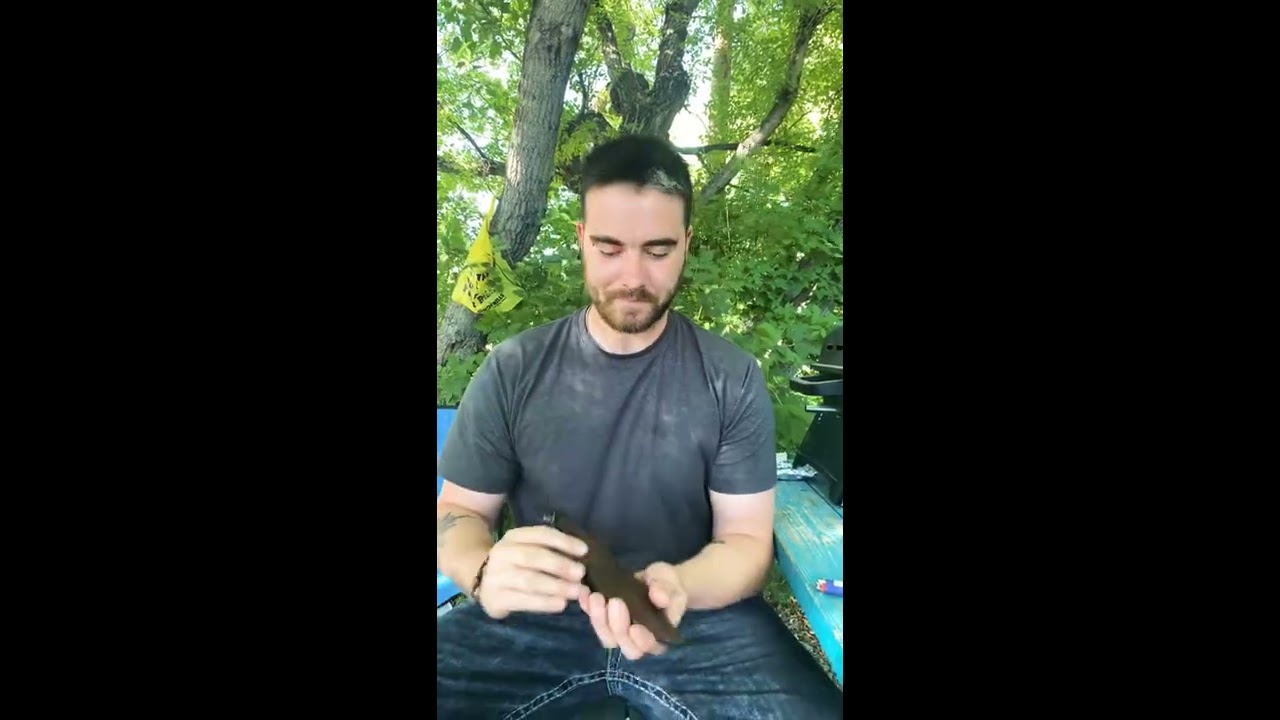 Winkler woodsman knife review/ Batoning