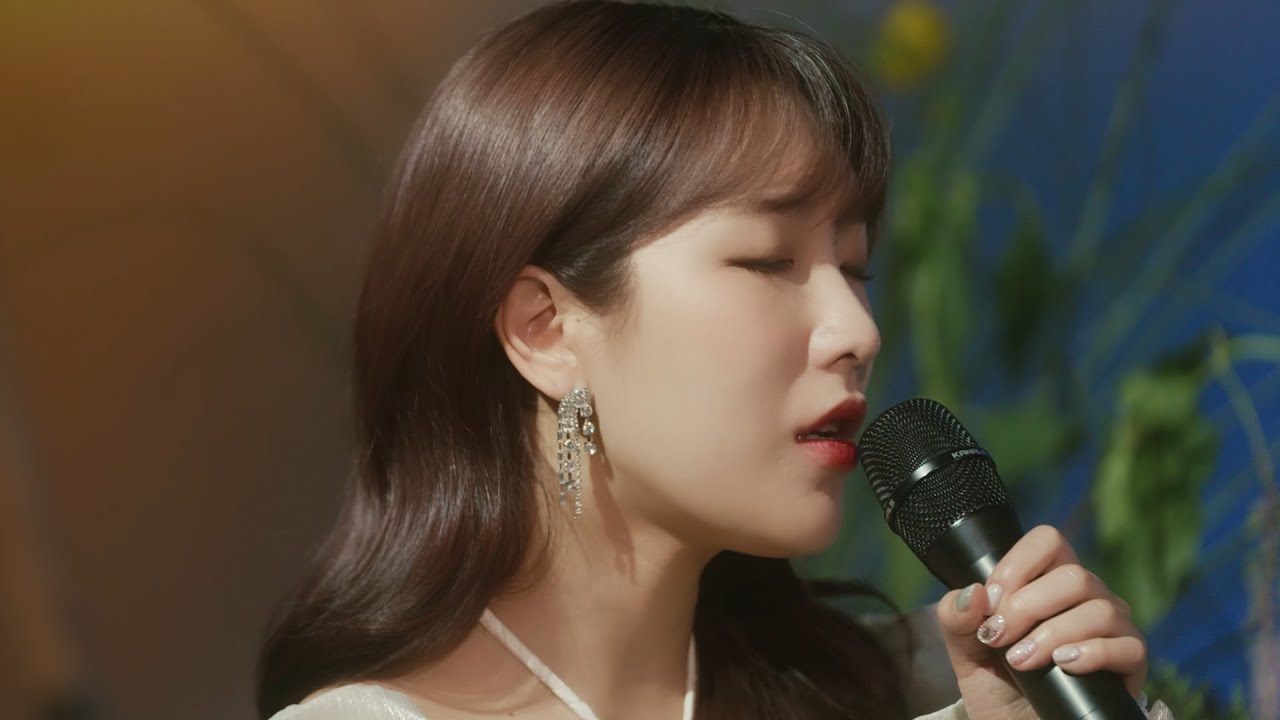 치즈 (CHEEZE) - 빈칸에게 (Feat.10CM) [Official Live Clip]