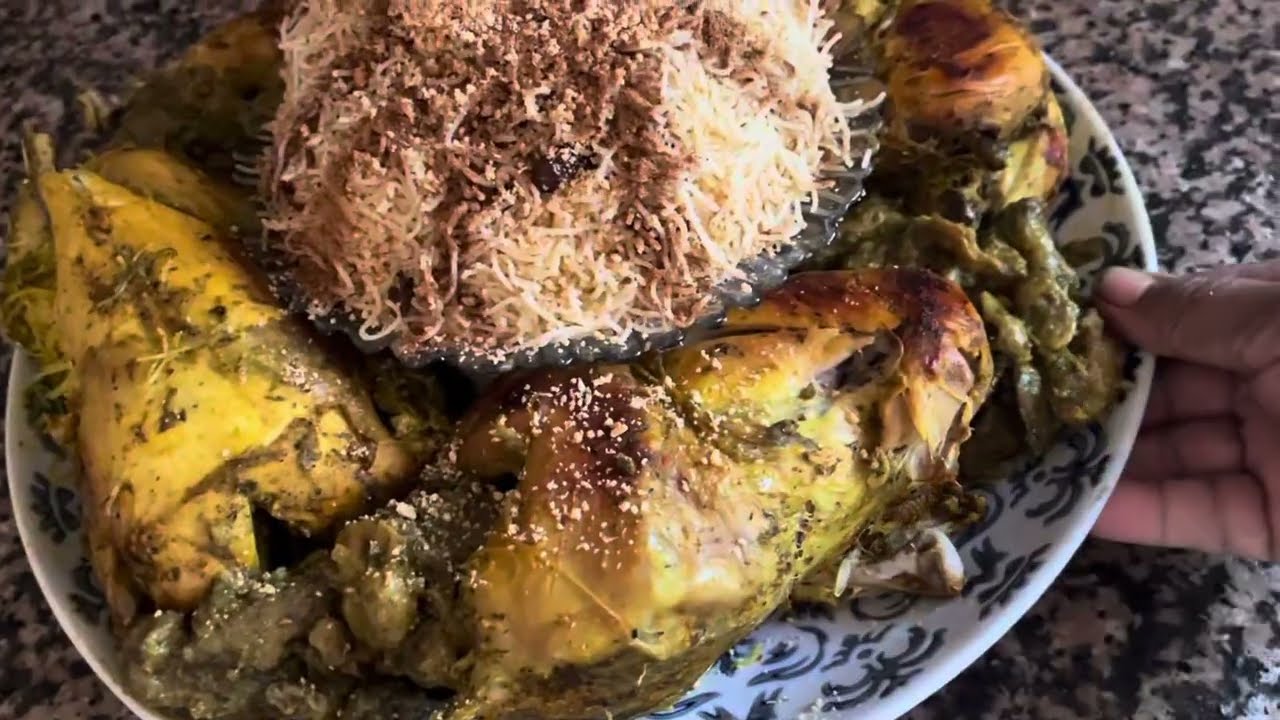 الدجاج معمر بالشعرية الصينية مع دغميرة كيجي على حقو طريقو #اكسبلور #اكلتك #foodrecipe #viral #food 