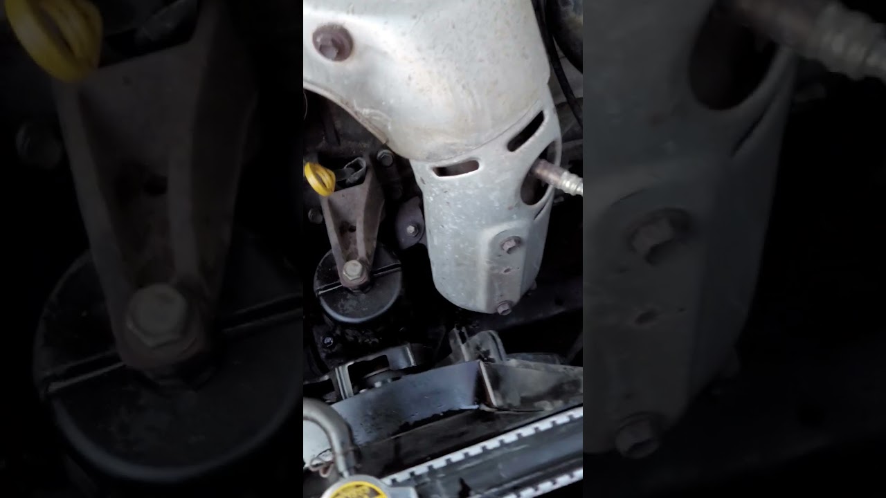 Проблема с электрическим вентилятором радиатора на Toyota Camry 2001 года выпуска решена.