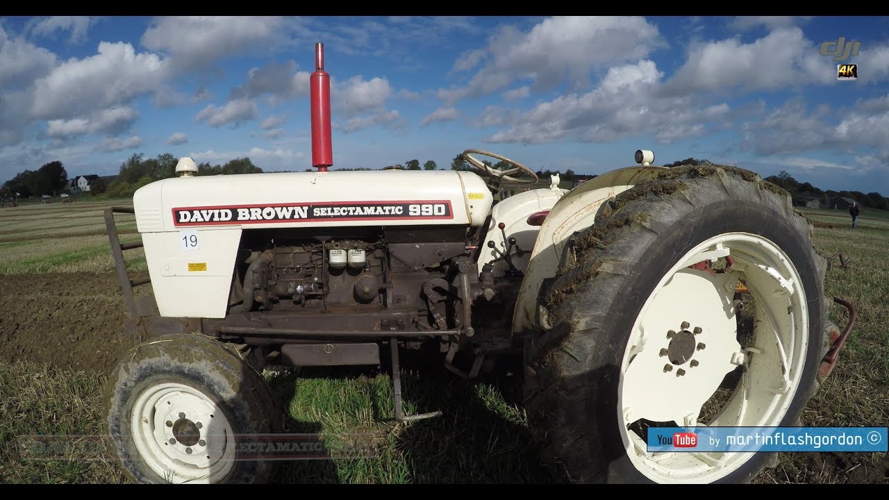 Veteran Tractor plowing - David Brown  990