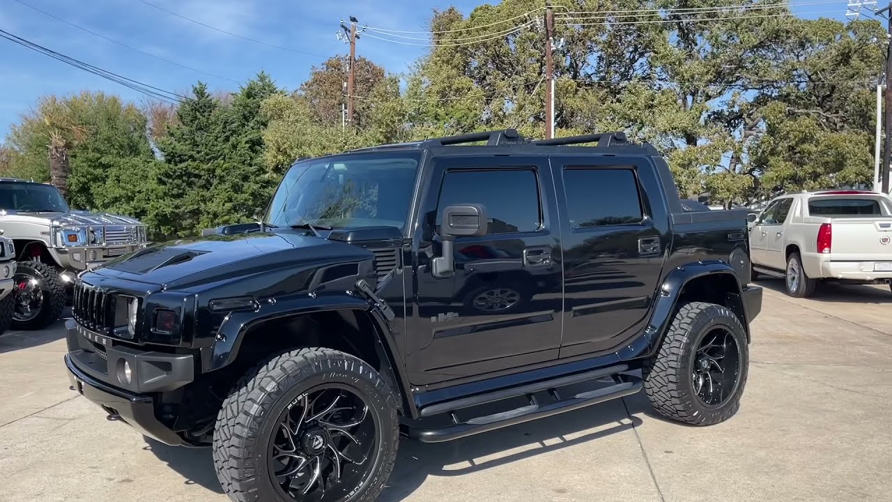 2009 Hummer H2 SUT Luxury - 30k miles - Black-Ops Package