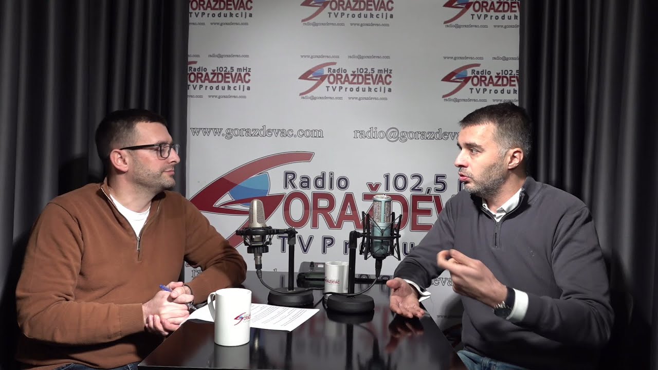 Savo Manojlović: Kako je vlast trgovala državnim interesima da bi kupila mir u Beogradu