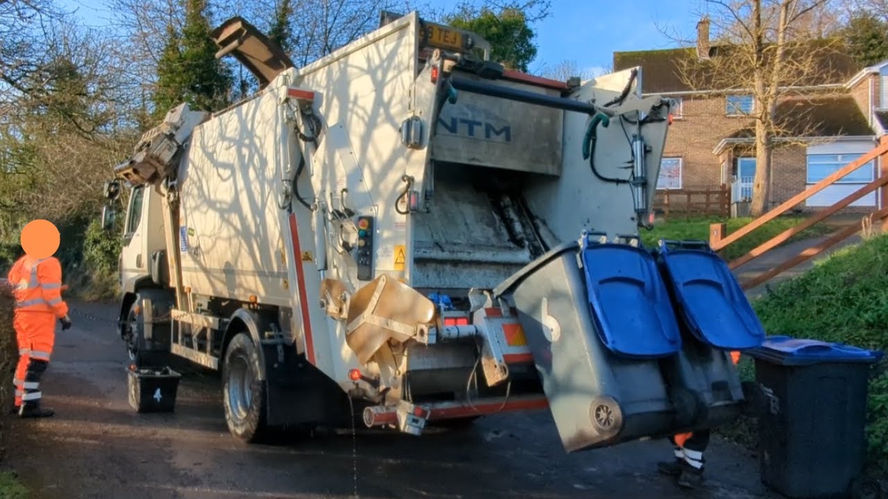 NTM Bin Lorry With Glass Pod Collecting Recycling In Wiltshire!