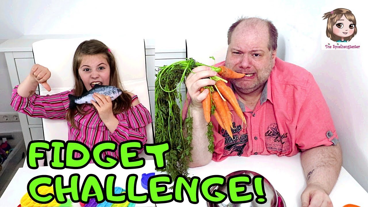 FIDGET POP IT VS. REAL FOOD CHALLENGE 🐟 Igitt! Ekel Fisch essen!? 🤢 Hannah vs. Papa