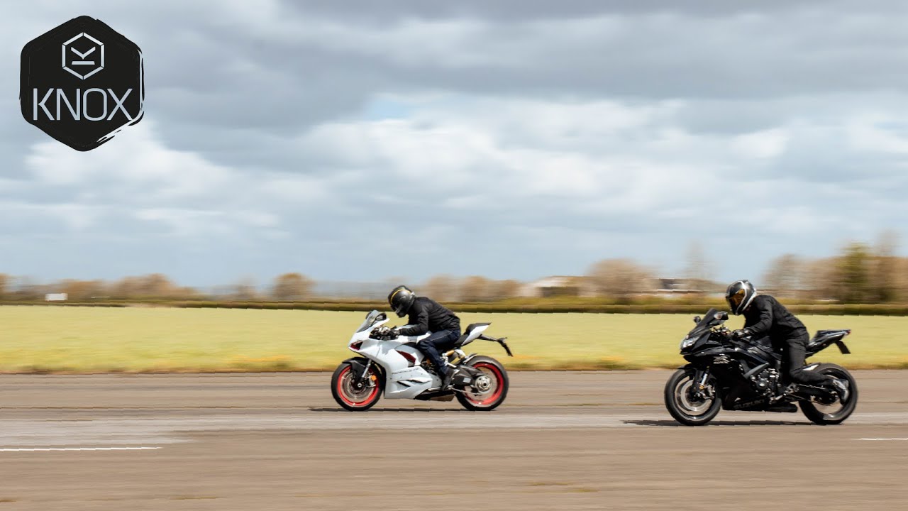 Ducati Panigale V2 против Suzuki GSXR 750 — гонка на аэродроме | Knox Armour