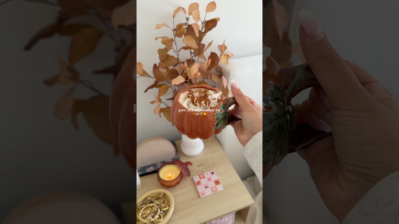 happy september besties!!🍁🧸 #fall #autumn #september #morningroutine #aesthetic
