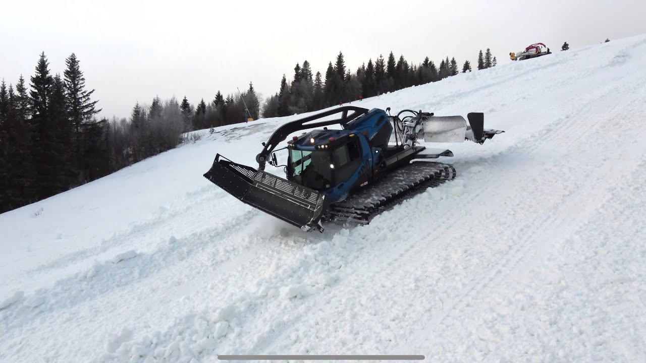 The Pistenbully 400 Park Pro Winch