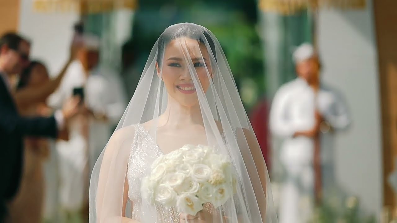 Destination wedding of Ivana & Hans at The Ritz Carlton Nusa Dua