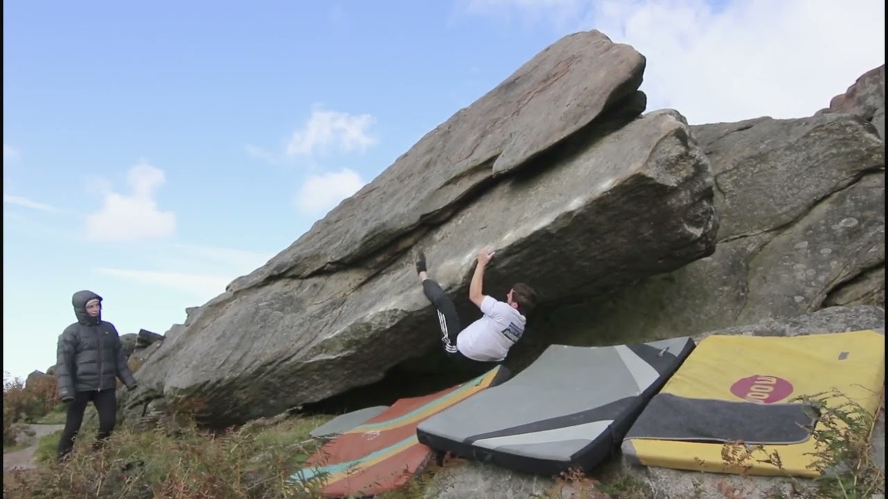 A Case of Mistaken Identity 7b, Stanage Popular