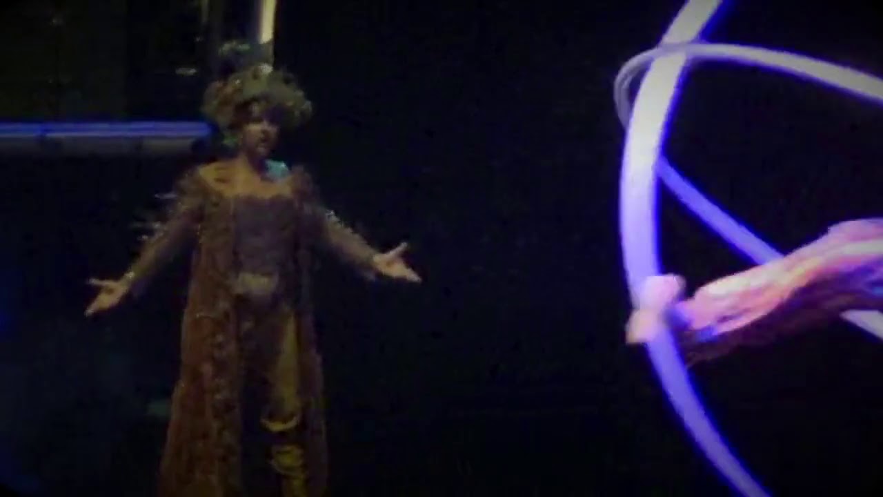 CLOSE-UP 1 DRALION