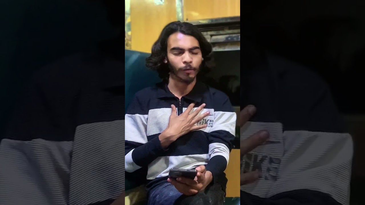 সম্পর্ক বদলে গেল একটি পলকে।
