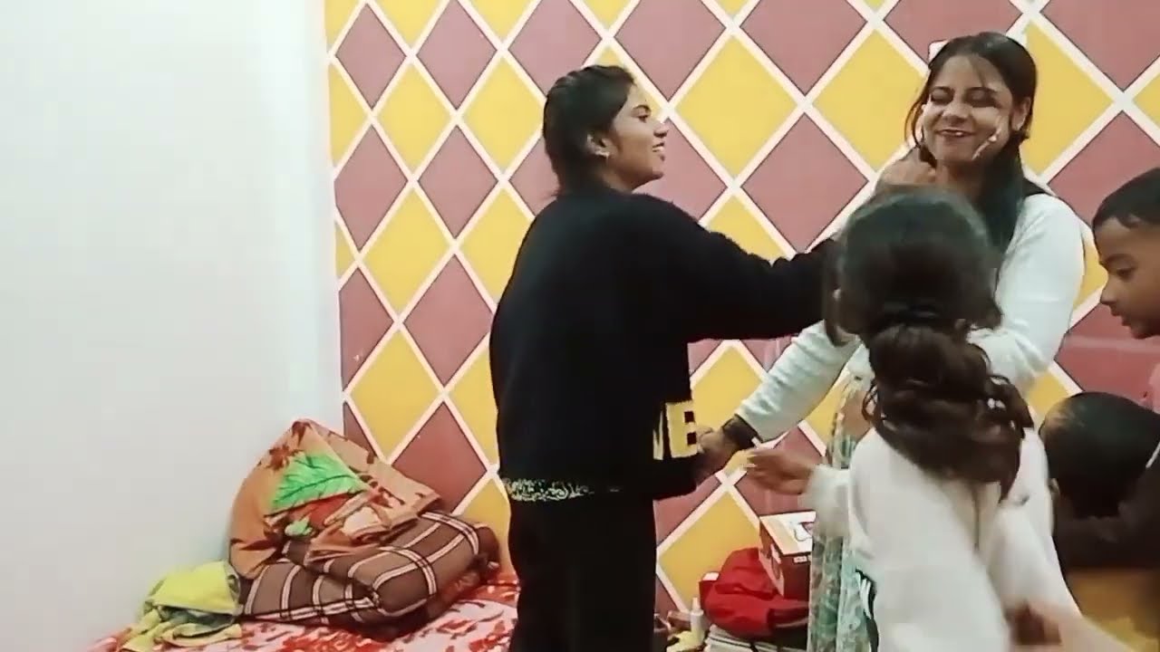 दीदी के बर्थडे पे हुआ मस्ती 🎂😆😁😳🥰😘#trending #minivlog creator anjali vlog2006 