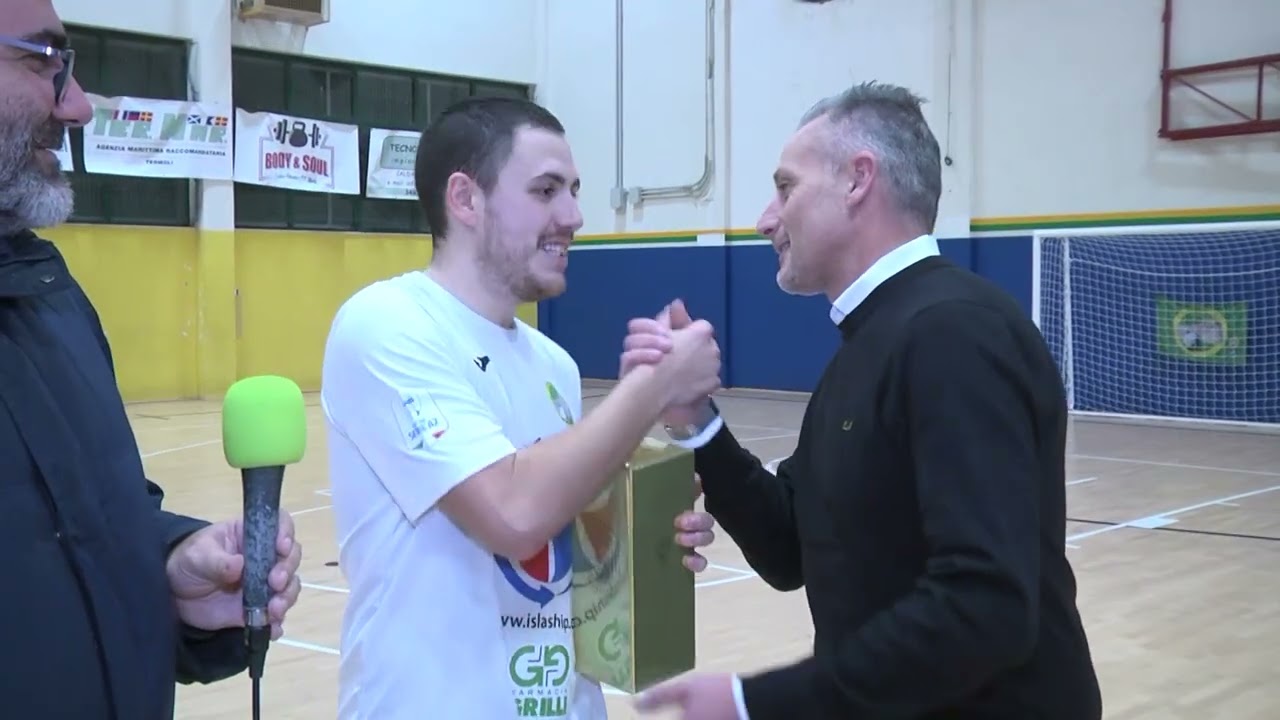 FUTSAL  ORTONA C5  -  A. MONOPOLI  2 0 servizio