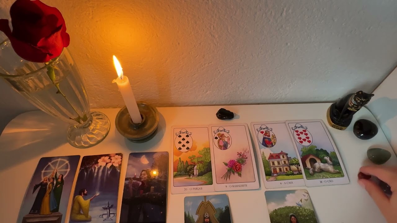 ♥️❤️‍🔥O QUE ESSA PESSOA QUER DE VOCÊ MAS NÃO FALA? #tarot #amor #previsão