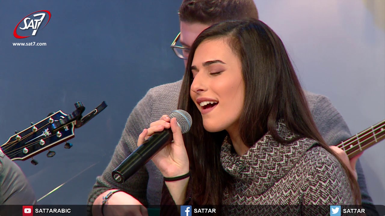 ترانيم ميلادية Christmas Medley مع فريق Lifesong team - من القلب للقلب (٢) الحلقة ١٢