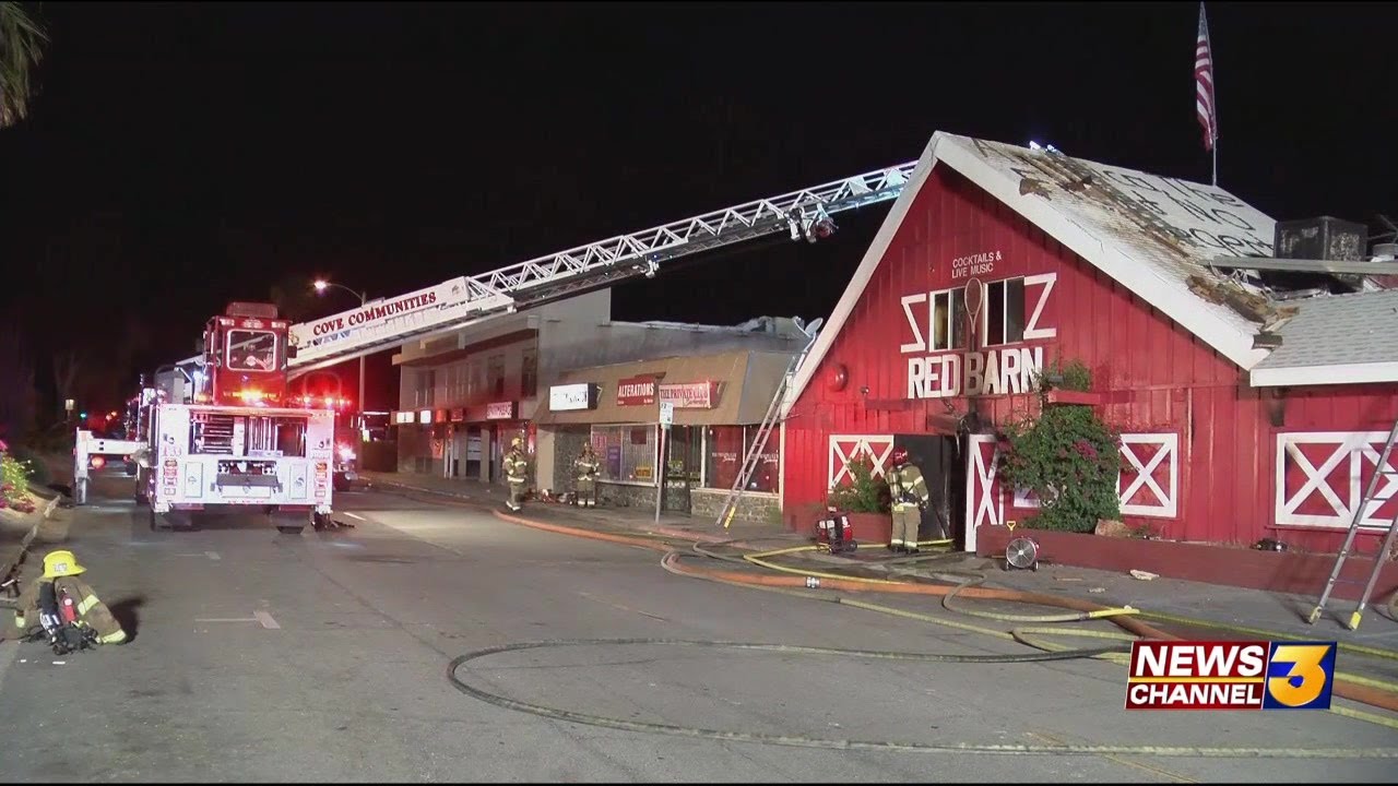 Fire breaks out at Red Barn in Palm Desert