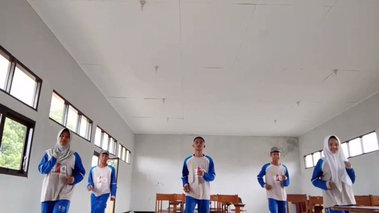 Senam Kreasi Lagu Goyang Dumang
