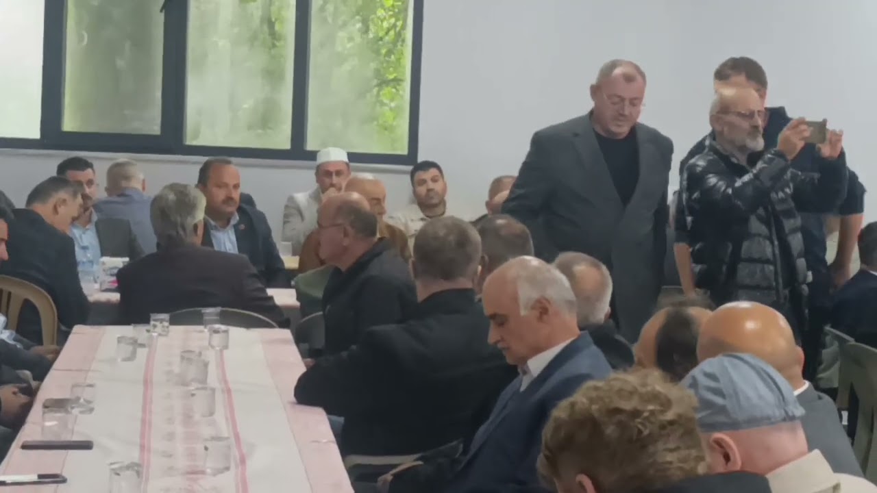 Tahnal cami ek binasının açılışın dan kuranı krim 