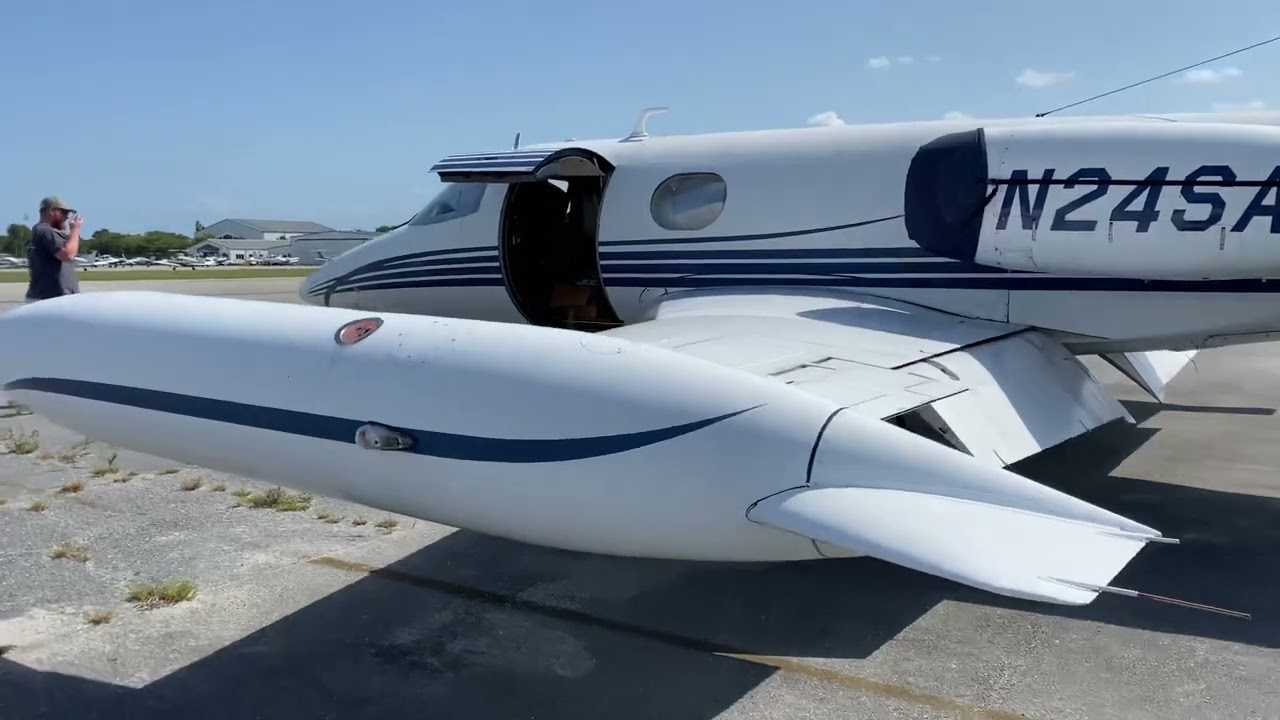 Learjet 24