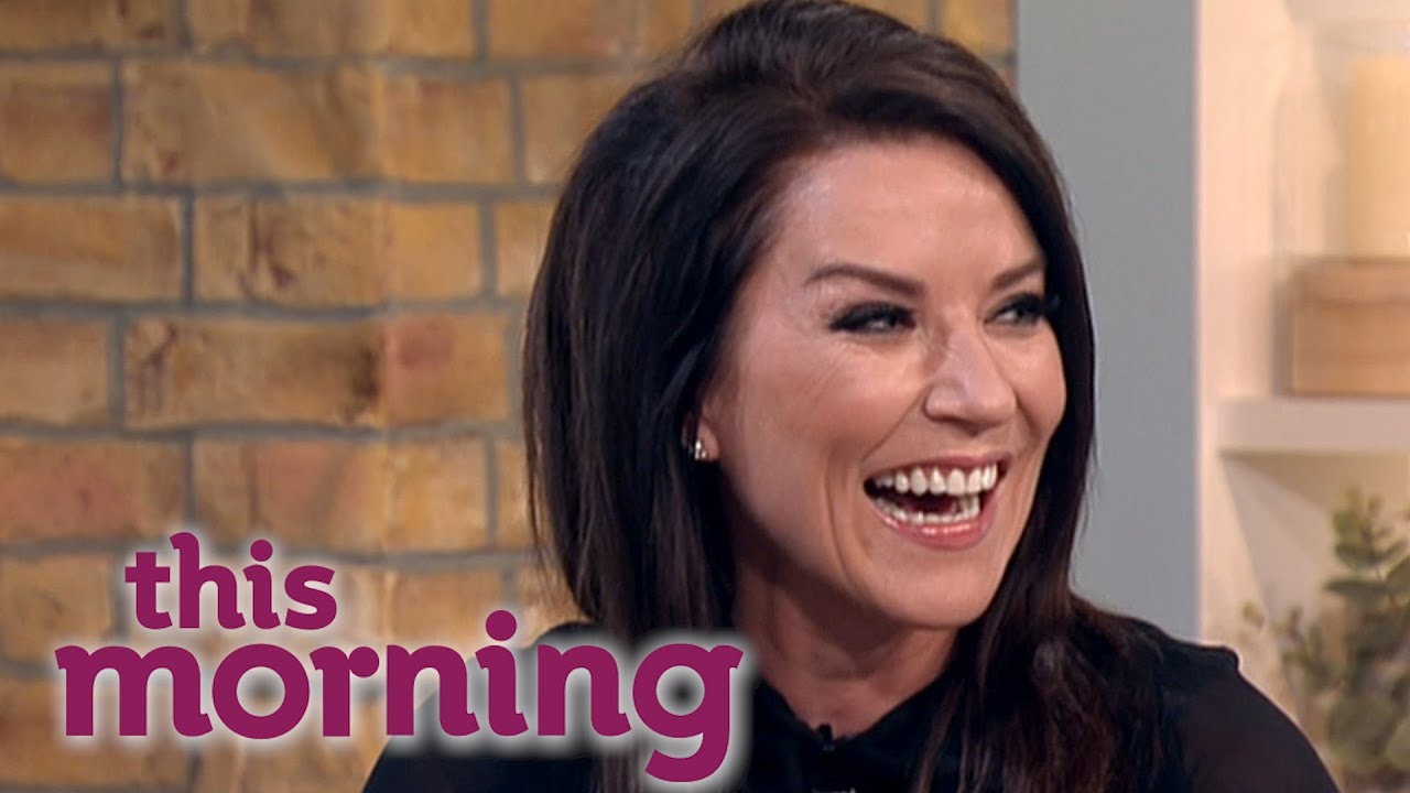 Phillip Admires Zöe Lucker's New Look | This Morning