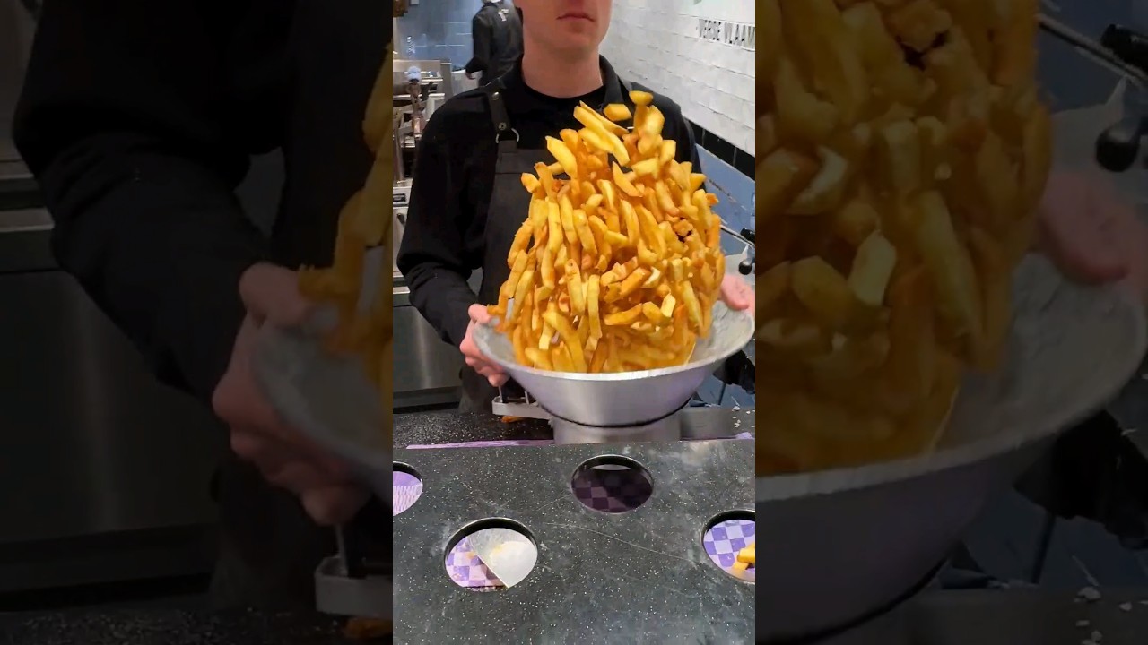 أشهر محل بطاطس في امستردام 🍟 !