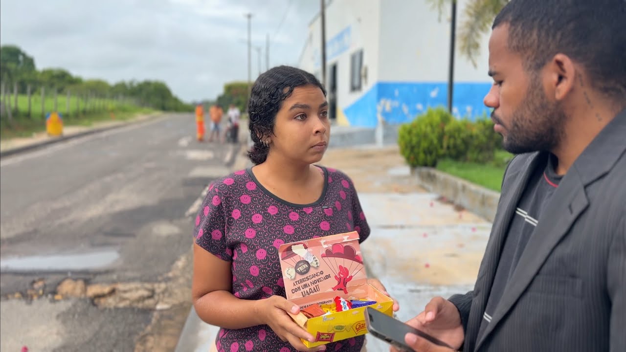 Milionário se comove com vendedora de doces... e muda sua vida pra sempre