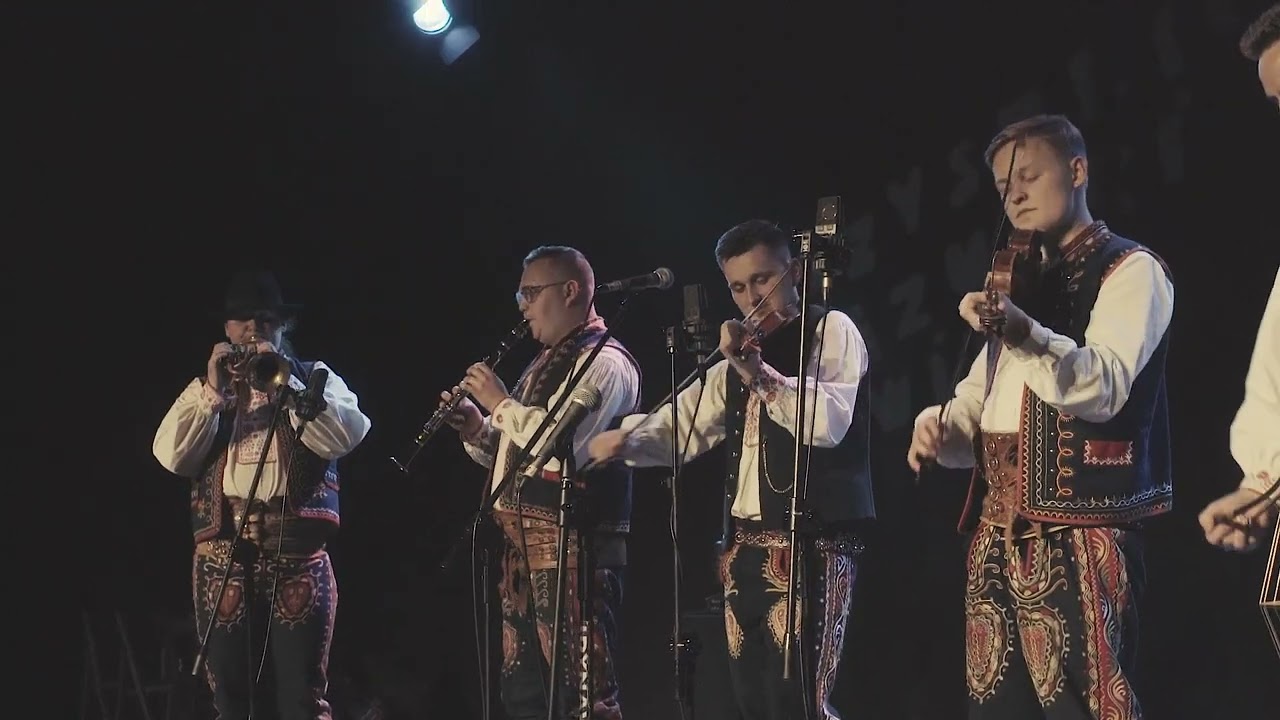 Kapela &bdquo;Cacani&rdquo; z Nowego Sącza - krakowiok