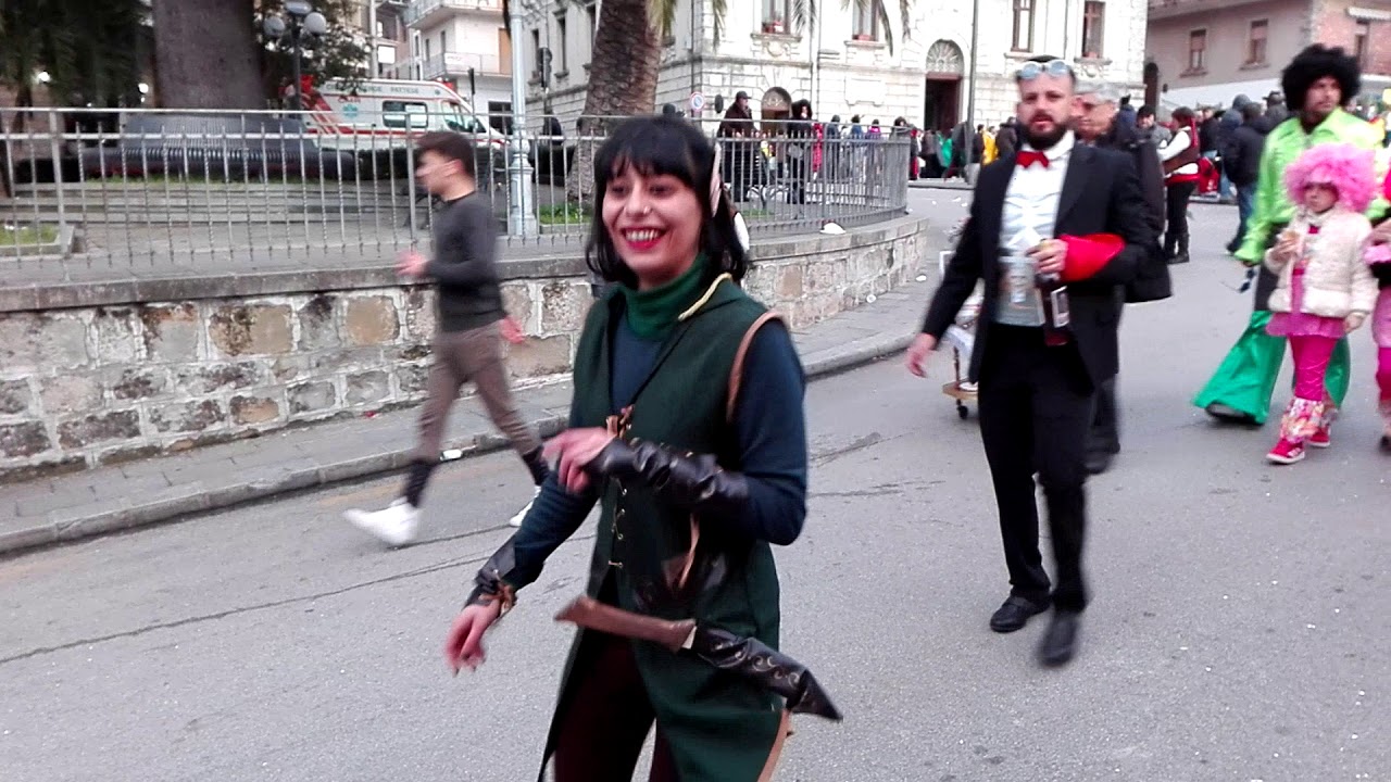 Enzo Gridà SFilata e arrivo in piazza Carnevale 2018 10